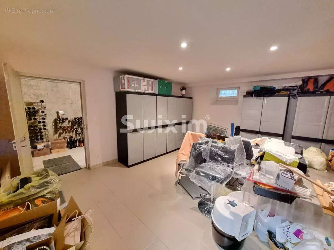 Maison à VARENNES-VAUZELLES