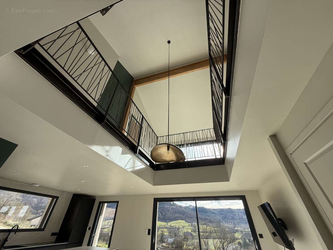 Maison à SAINT-LAURENT-D'OLT