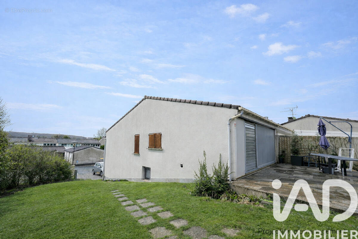 Photo 1 - Maison à LIMOURS