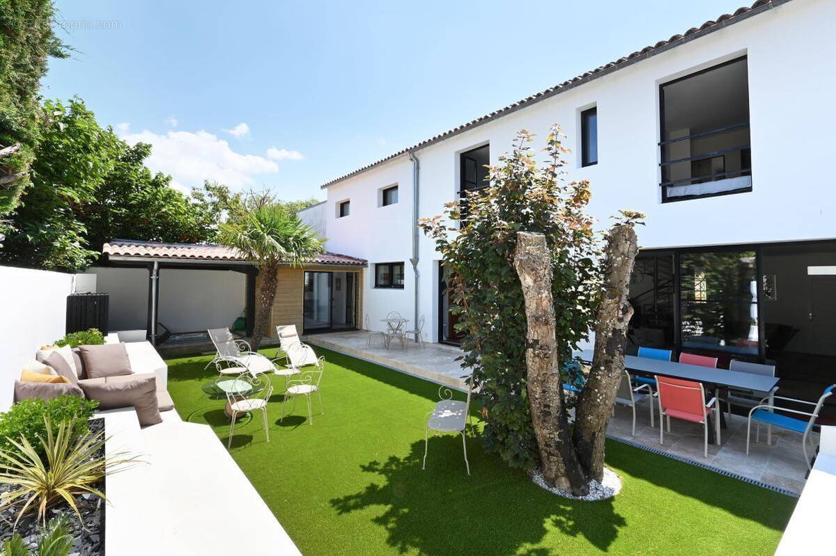 Maison à SAINT-MARTIN-DE-RE