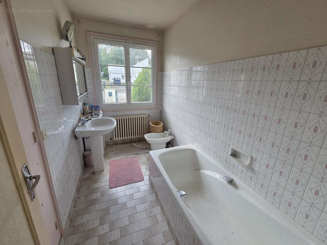 Maison à LA LOUPE