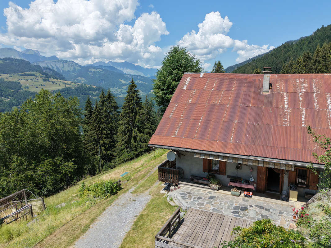 Ancienne ferme - cohennoz (73400) - photo 2