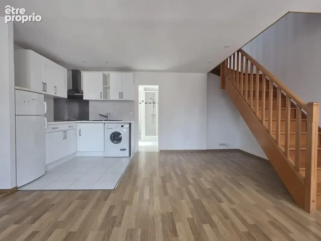 Saint-Germain-En-Laye - Duplex en plein Centre-ville - photo 2
