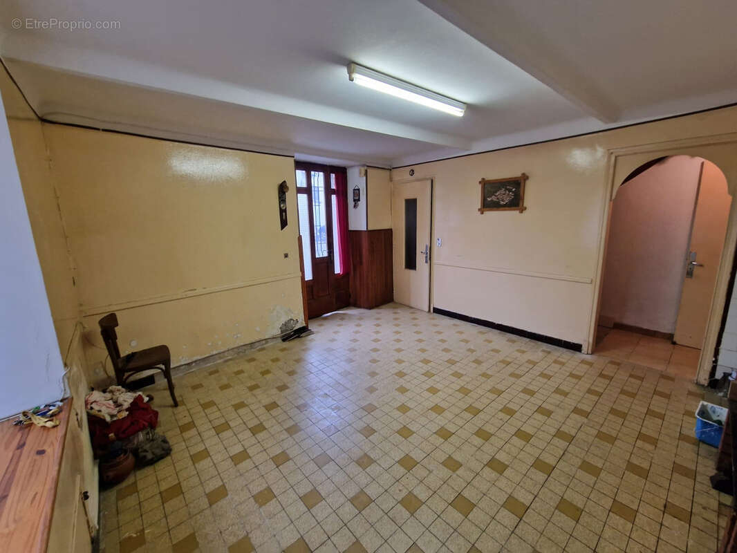 Maison à VILLARDONNEL