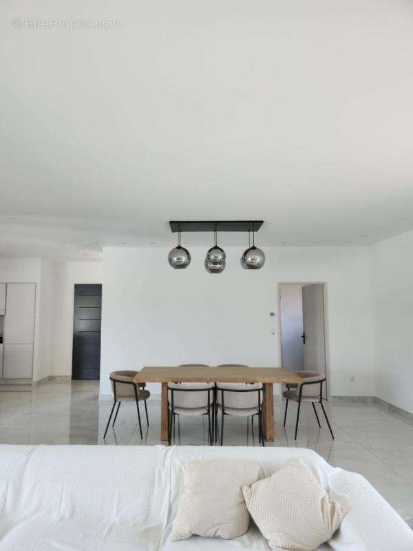 Maison à GOUDARGUES