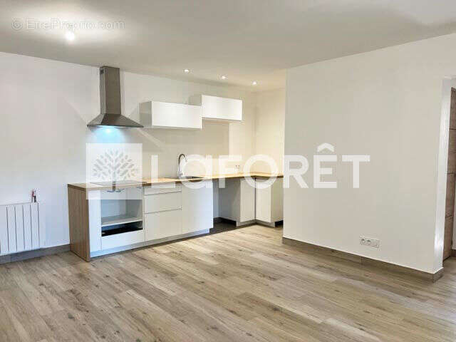 Appartement à SAINT-GENIS-LAVAL