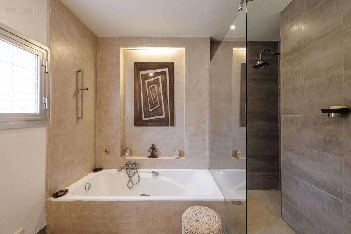 Maison à PUGET-SUR-ARGENS