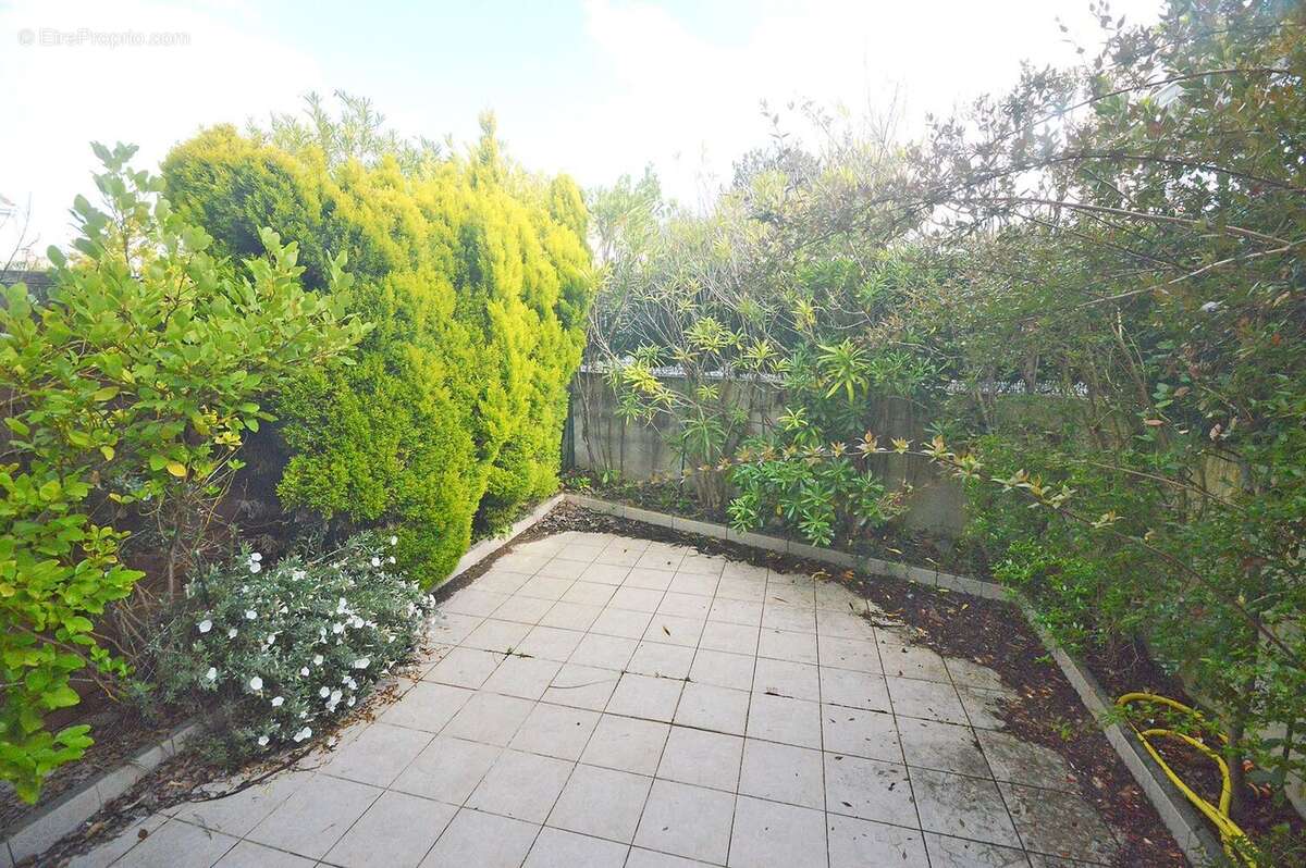 Maison à VAUX-SUR-MER