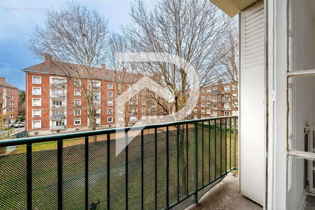 Appartement à SAINT-OUEN