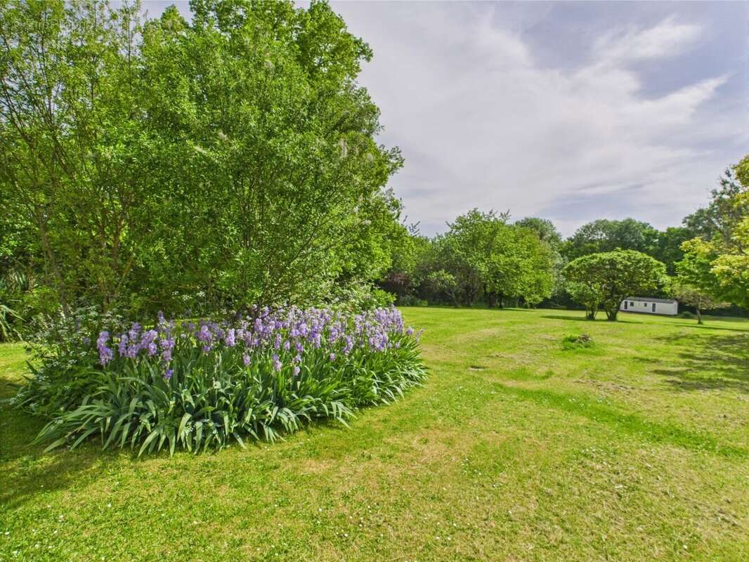 Maison à POULLIGNAC
