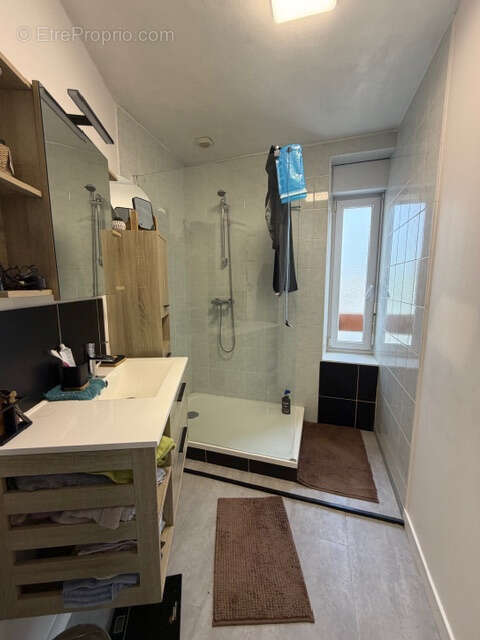 Appartement + studio + magasin - photo 11