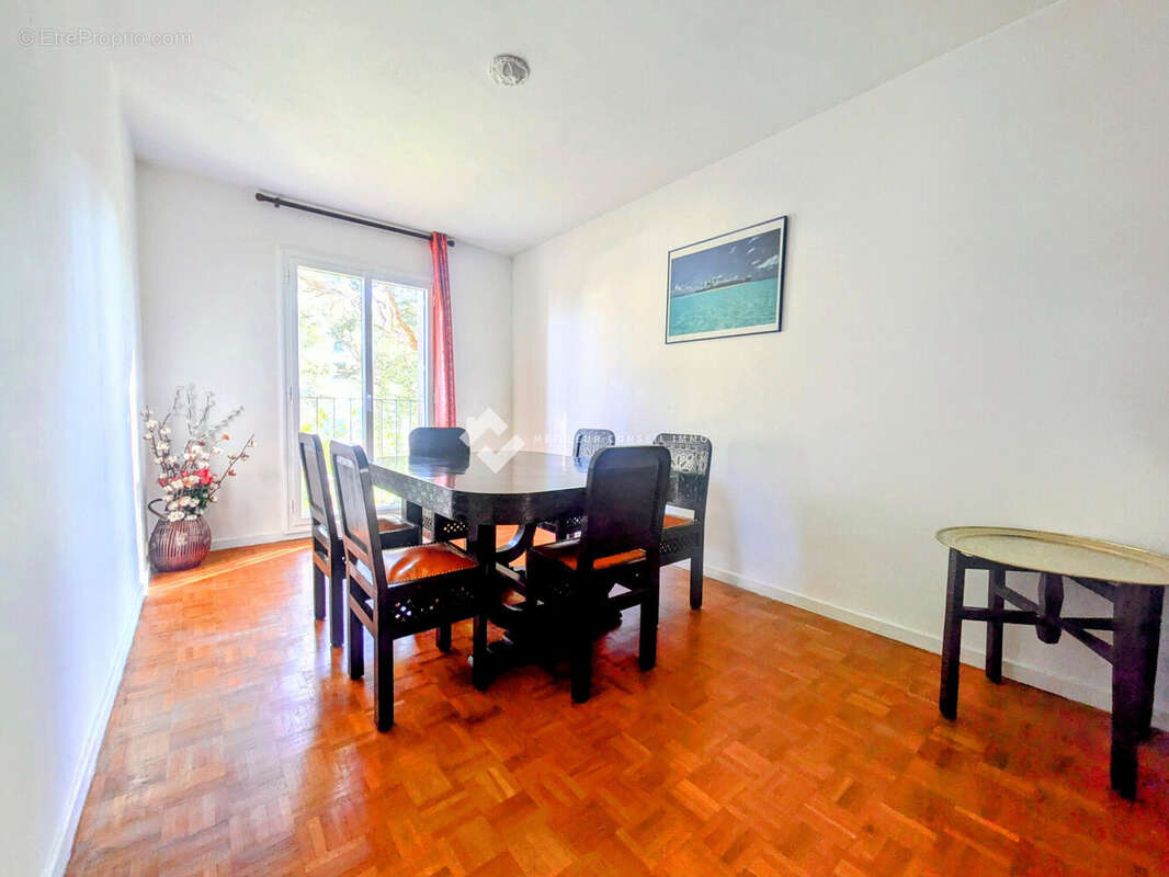 Appartement à MARSEILLE-9E