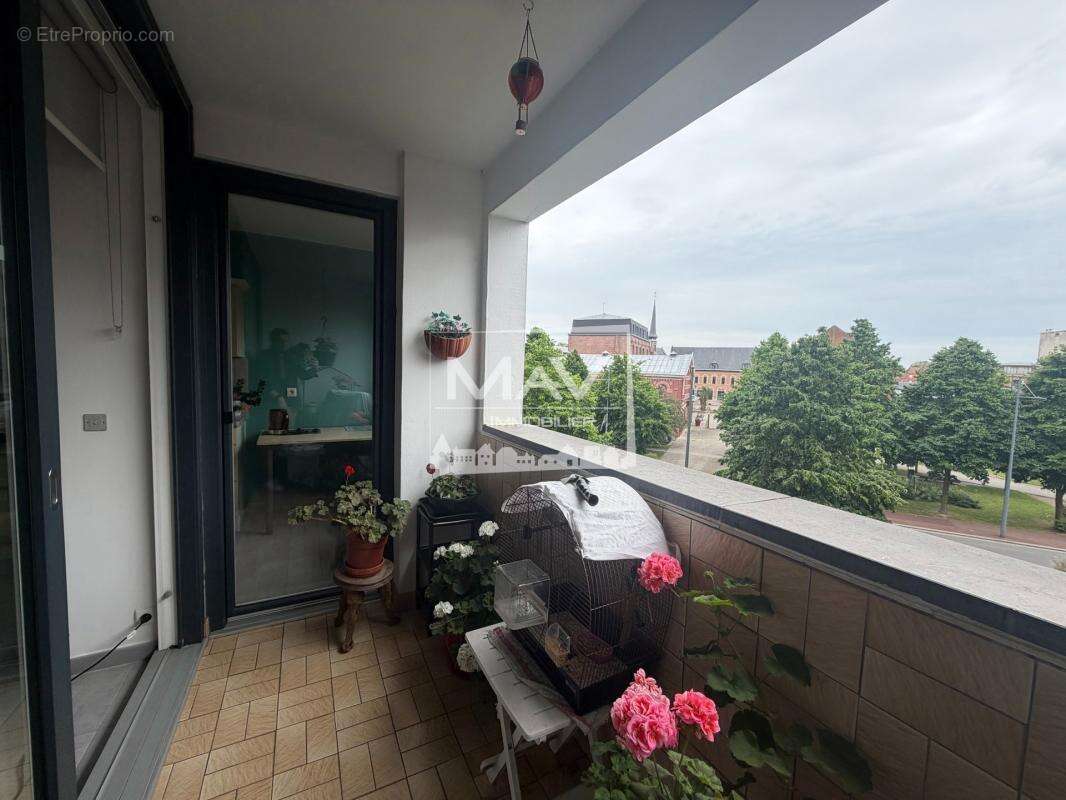 Appartement 3 pièces 73 m² à vendre à Tourcoing (59200) - photo 2