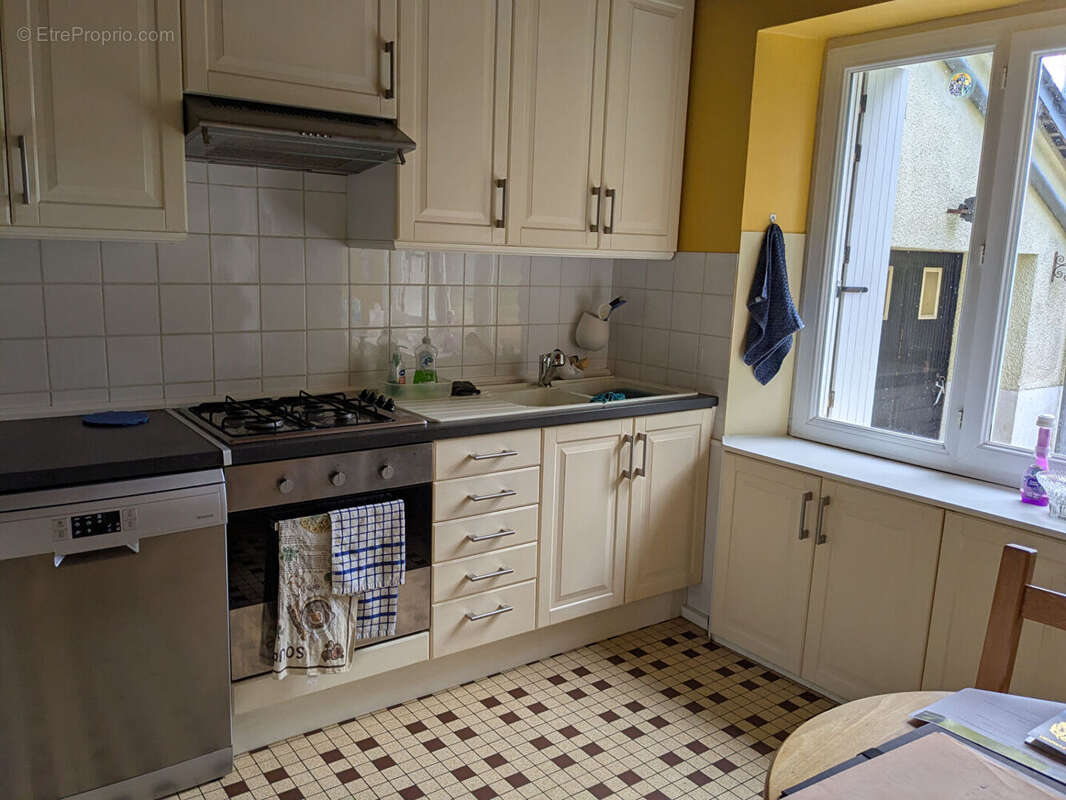 Maison à CARENTOIR