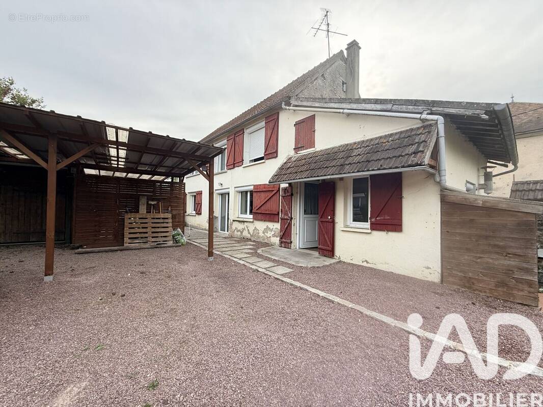 Photo 1 - Maison à MONNEVILLE