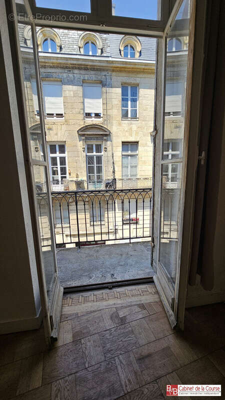 Appartement à BORDEAUX