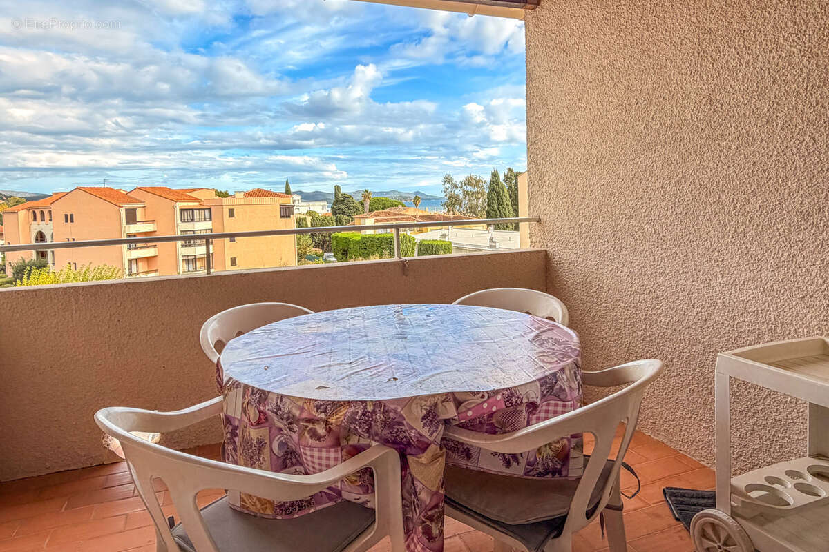 Appartement à LA LONDE-LES-MAURES