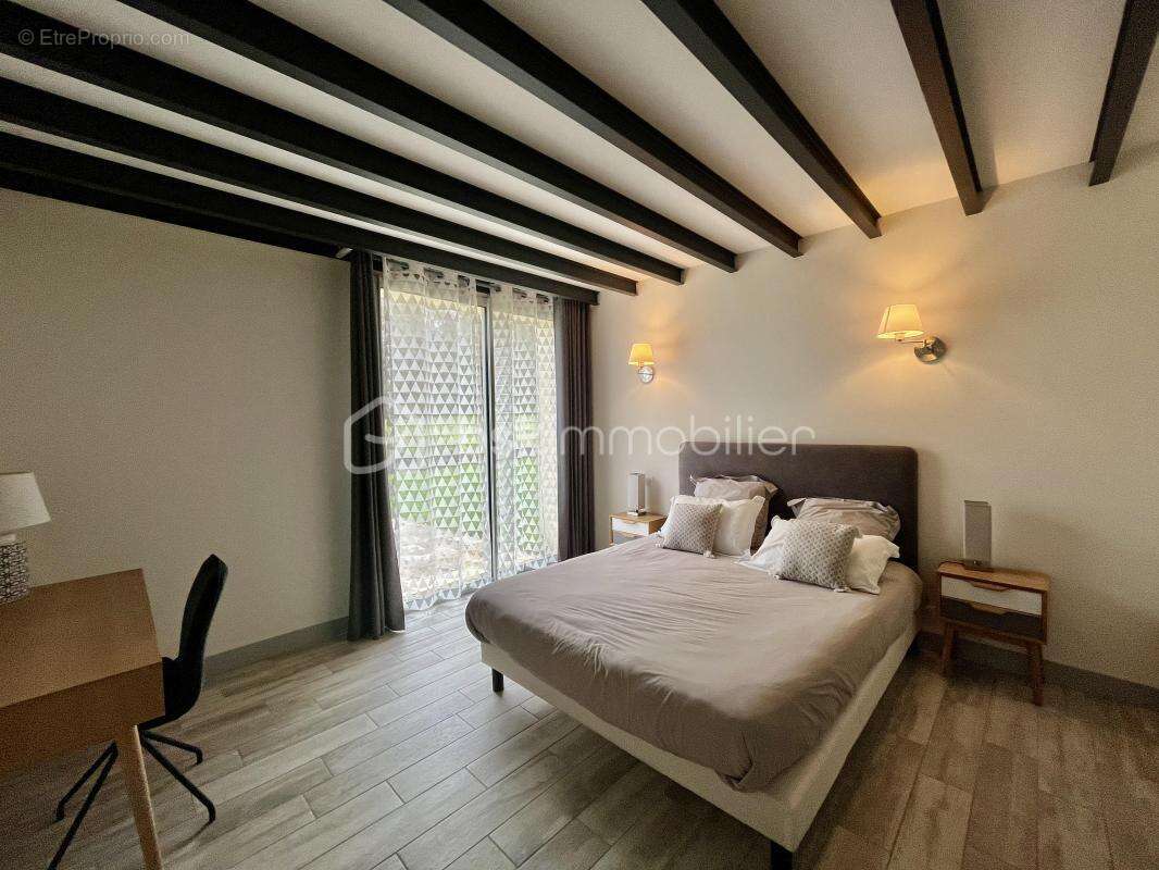 Maison à MONTPEYROUX