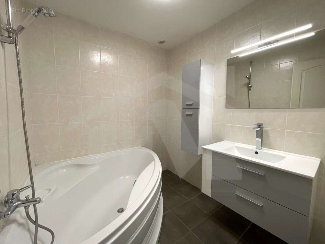 Appartement à SAINT-NIZIER-DU-MOUCHEROTTE