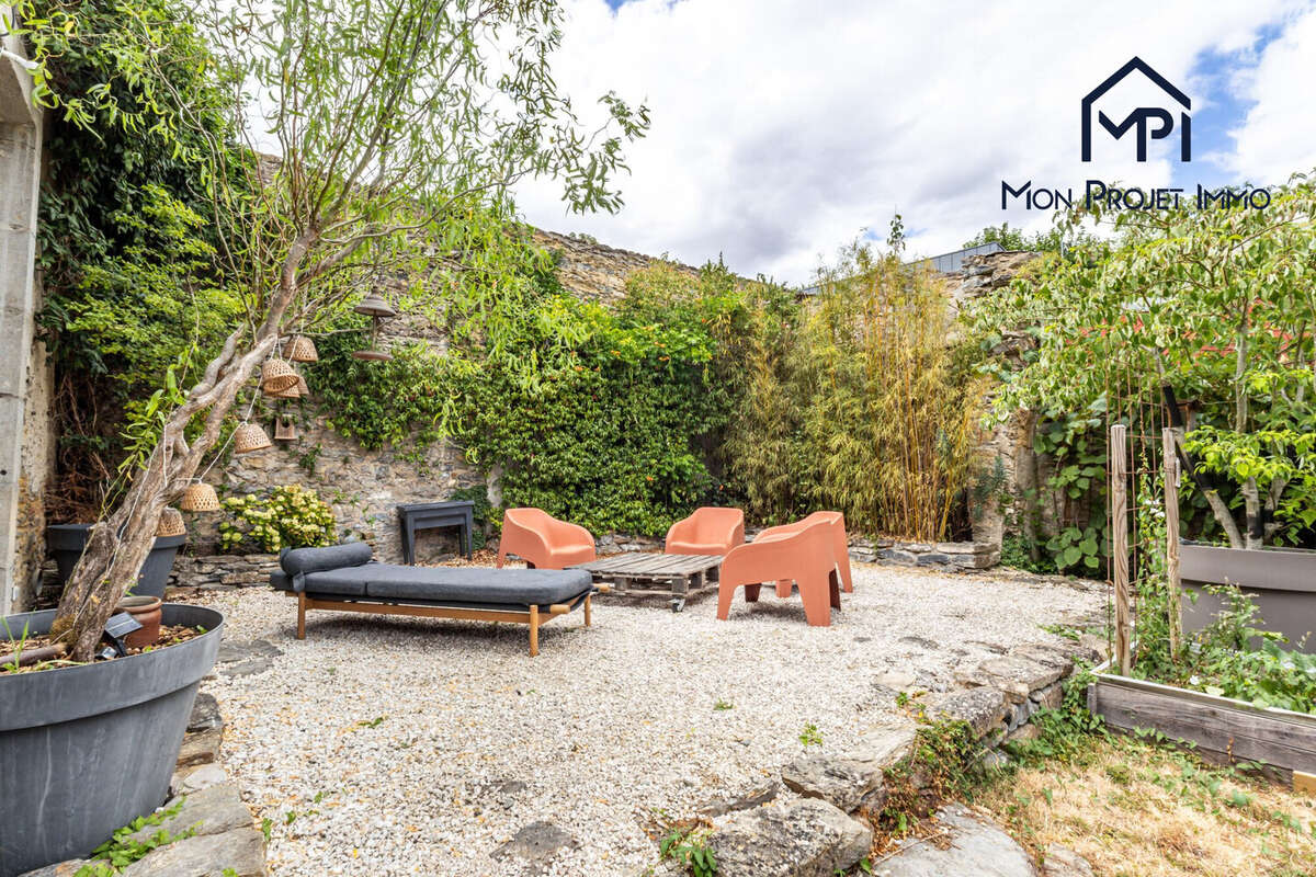 Maison 161 m² à Laval  - photo 6
