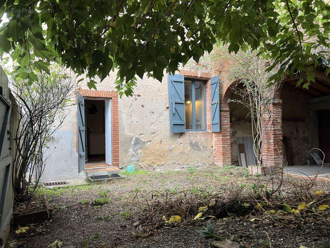 Maison à CASTELMAYRAN