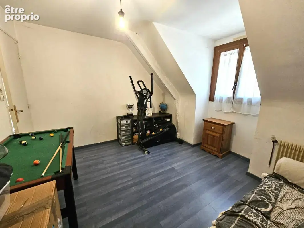 Maison 4 chambres + un garage idéalement située - photo 9