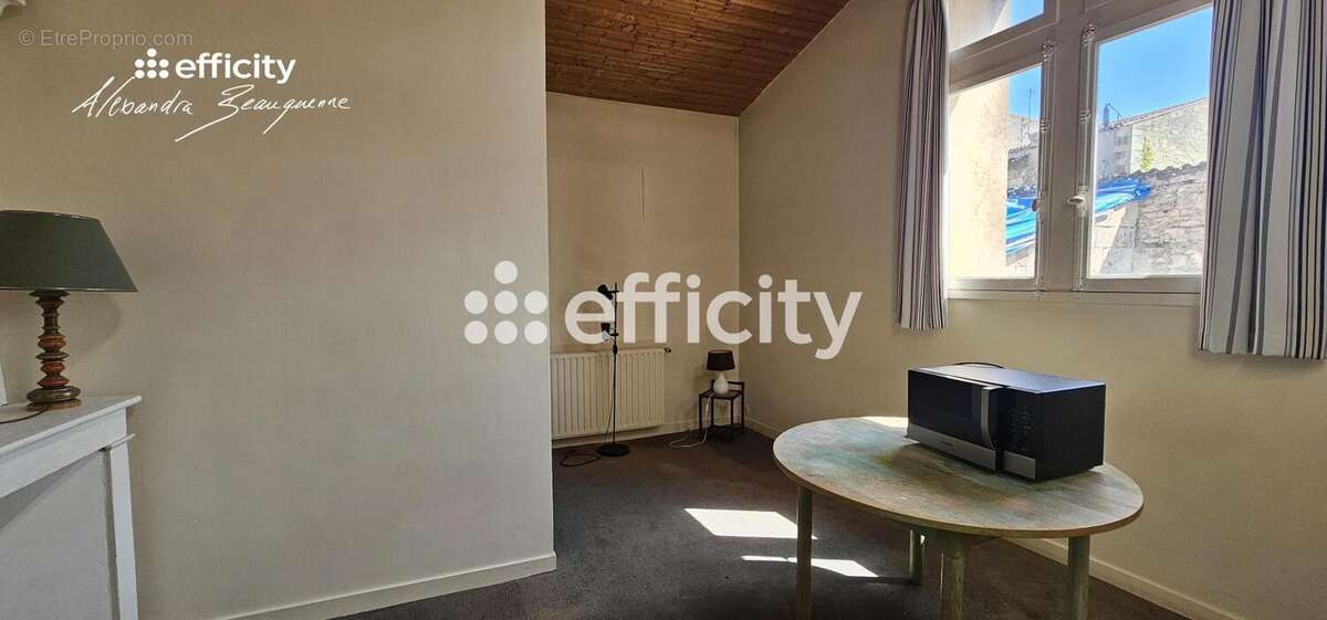Appartement 400 m² à Niort  - photo 14