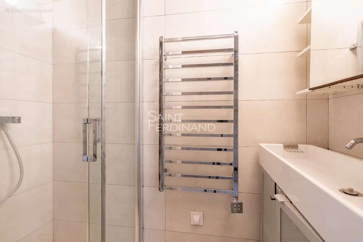 Appartement à PARIS-11E