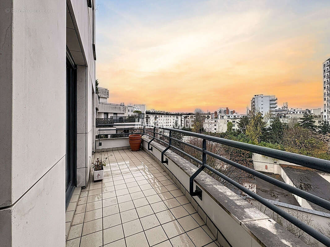 Appartement à BOULOGNE-BILLANCOURT