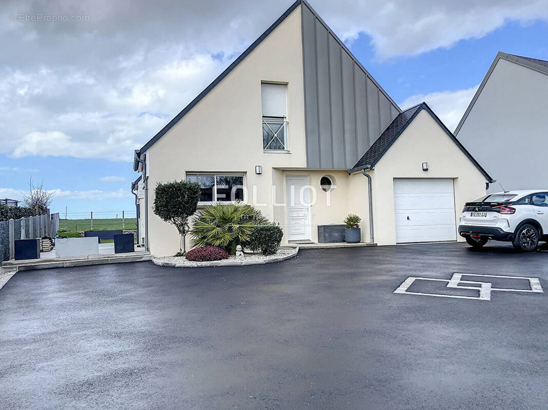 Maison à JULLOUVILLE