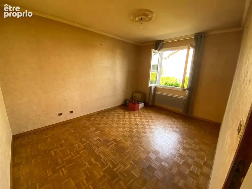 LUNÉVILLE - Maison de plain-pied avec piscine sur terrain de 1 372M² - photo 13