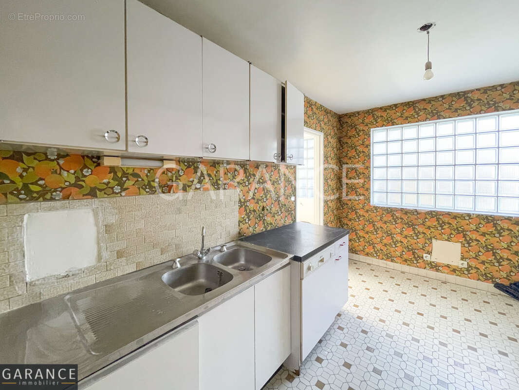 Appartement à PARIS-12E