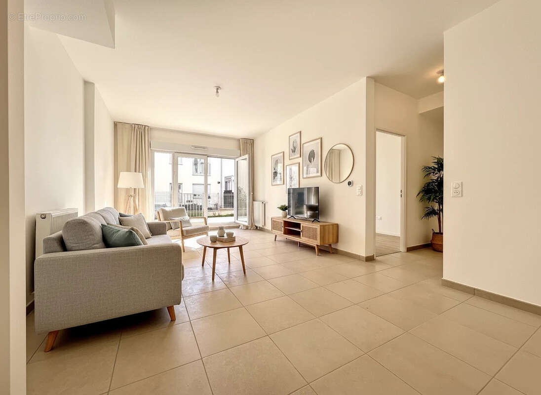 Appartement à ROSNY-SOUS-BOIS