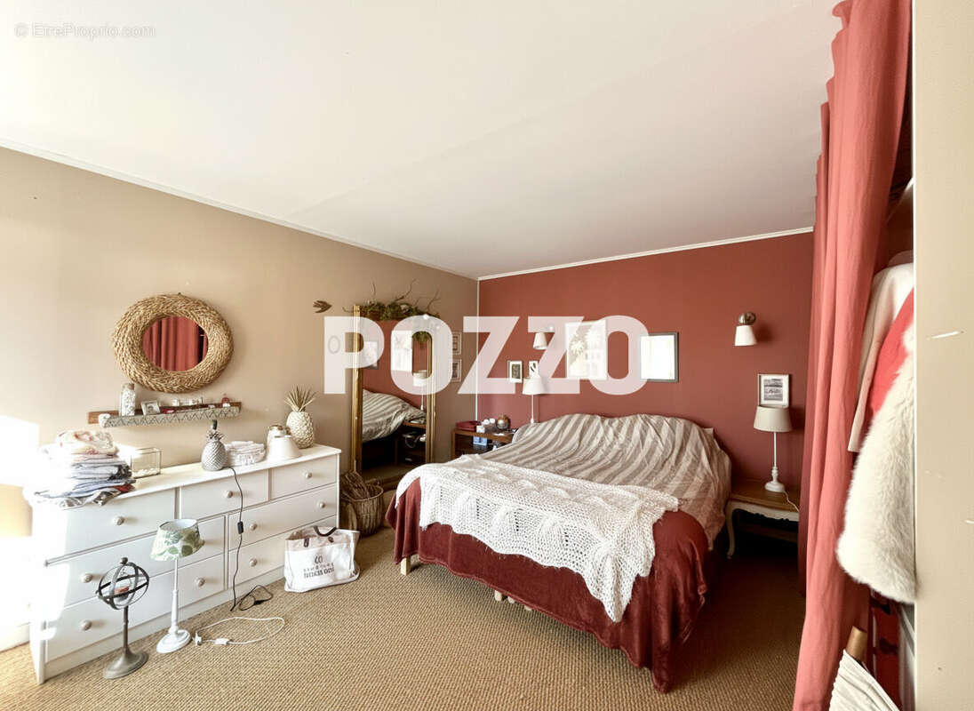 Maison à SAINT-PAIR-SUR-MER