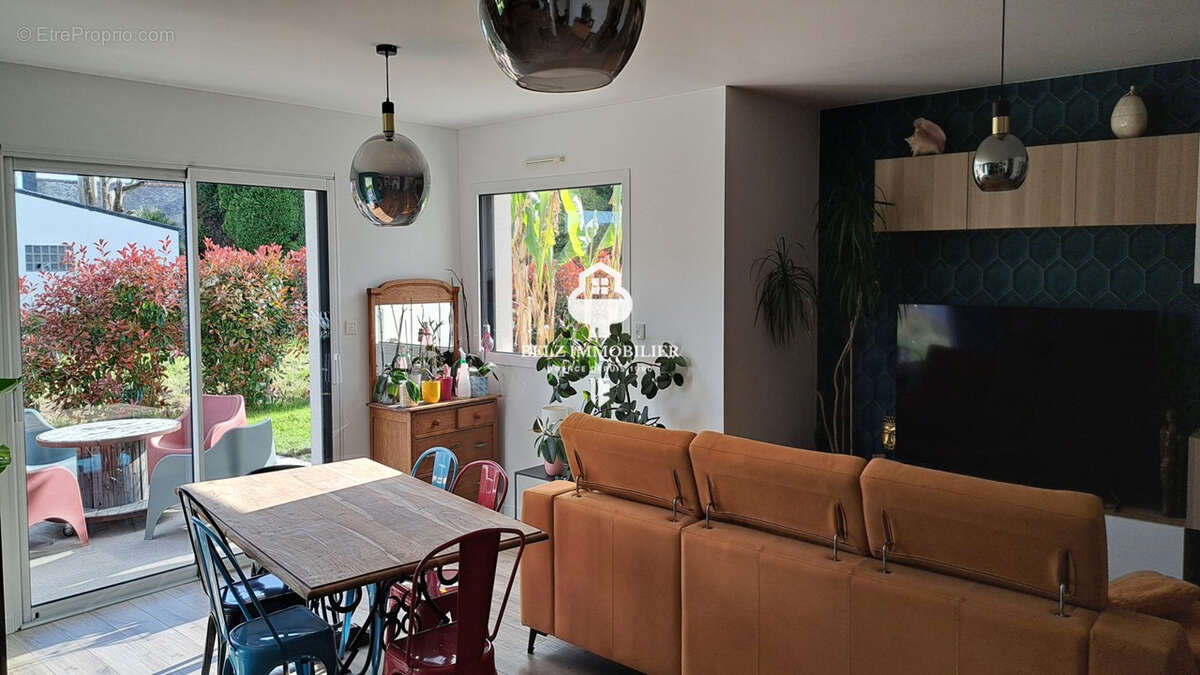 Maison Belz 4 pièces Morbihan Sud Ria D'ETEL plain pied 3 chambres très bon état Terrain de 573m² - photo 3