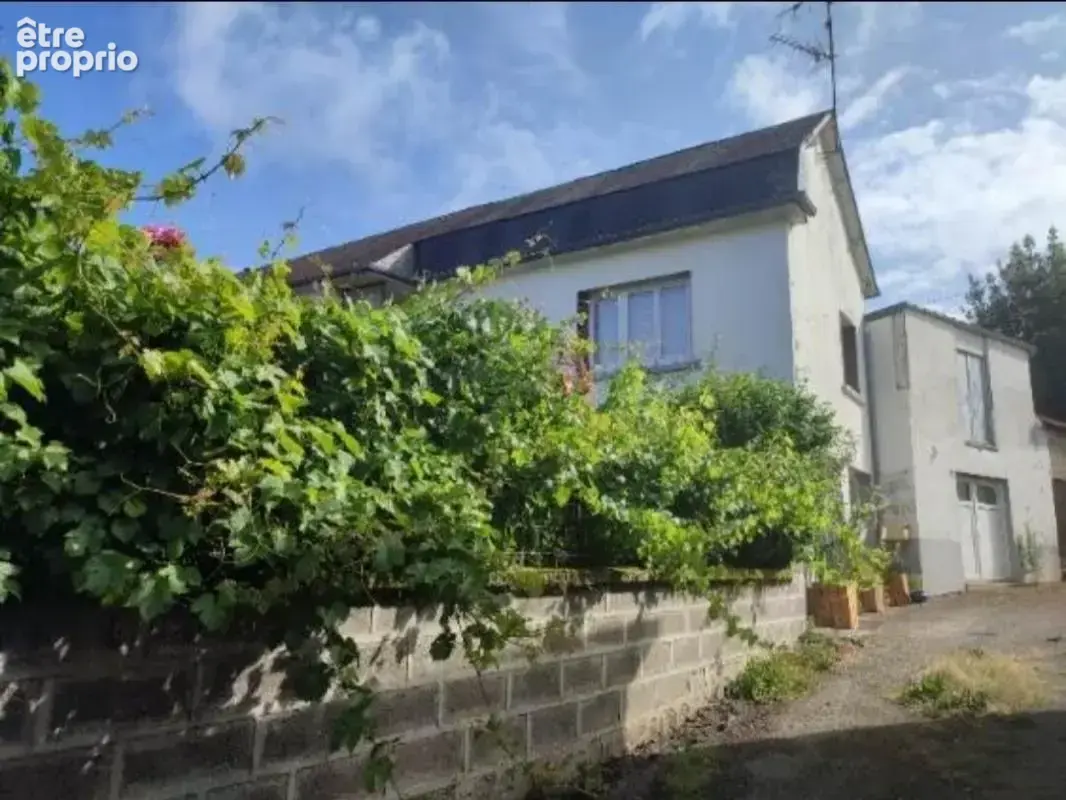 Maison d'habitation avec dépendances et parking privé - photo 5