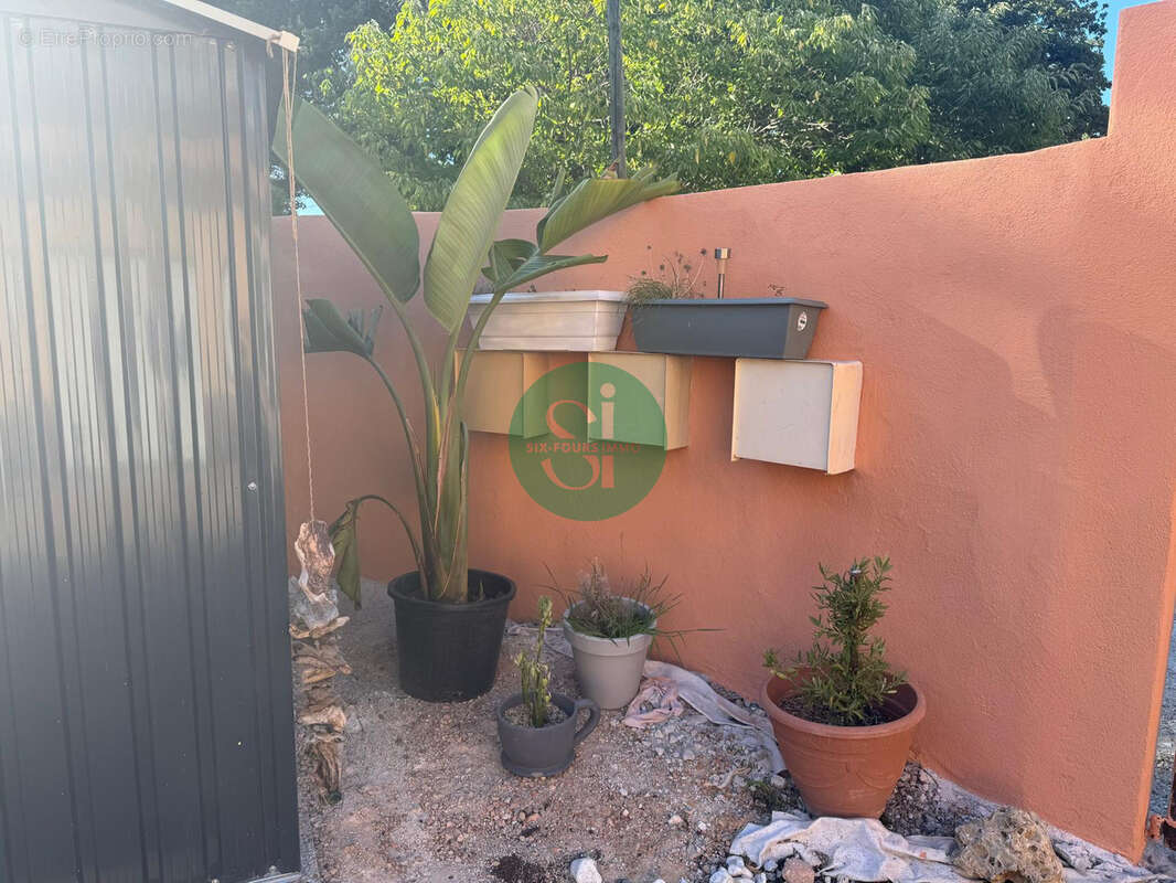 Charmante Maison  T2 en parfait état avec jardin et stationnement - photo 7