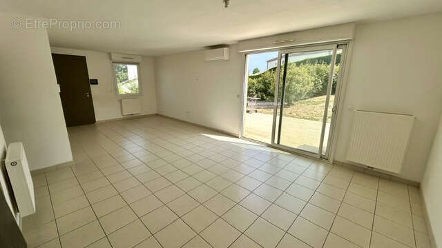 Maison plain-pied de 2019 - 88 m2 - 4 chambres - DPE B - photo 2