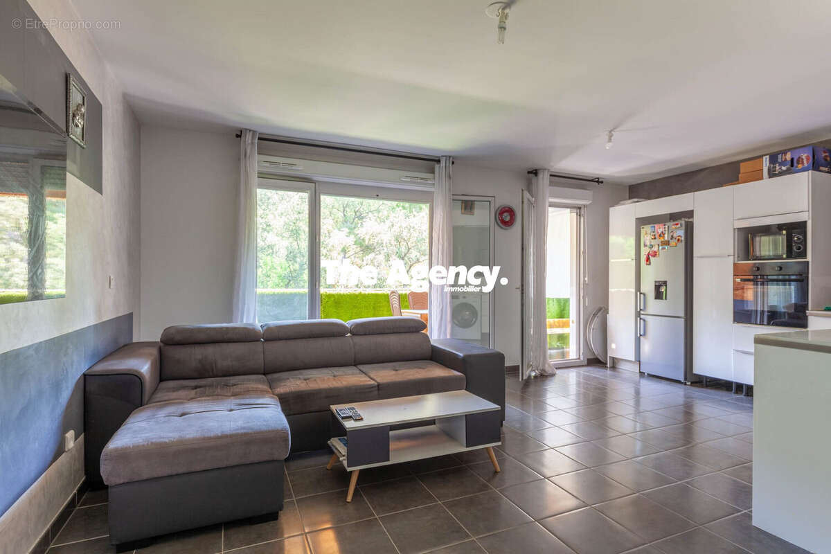 Appartement à MARSEILLE-9E