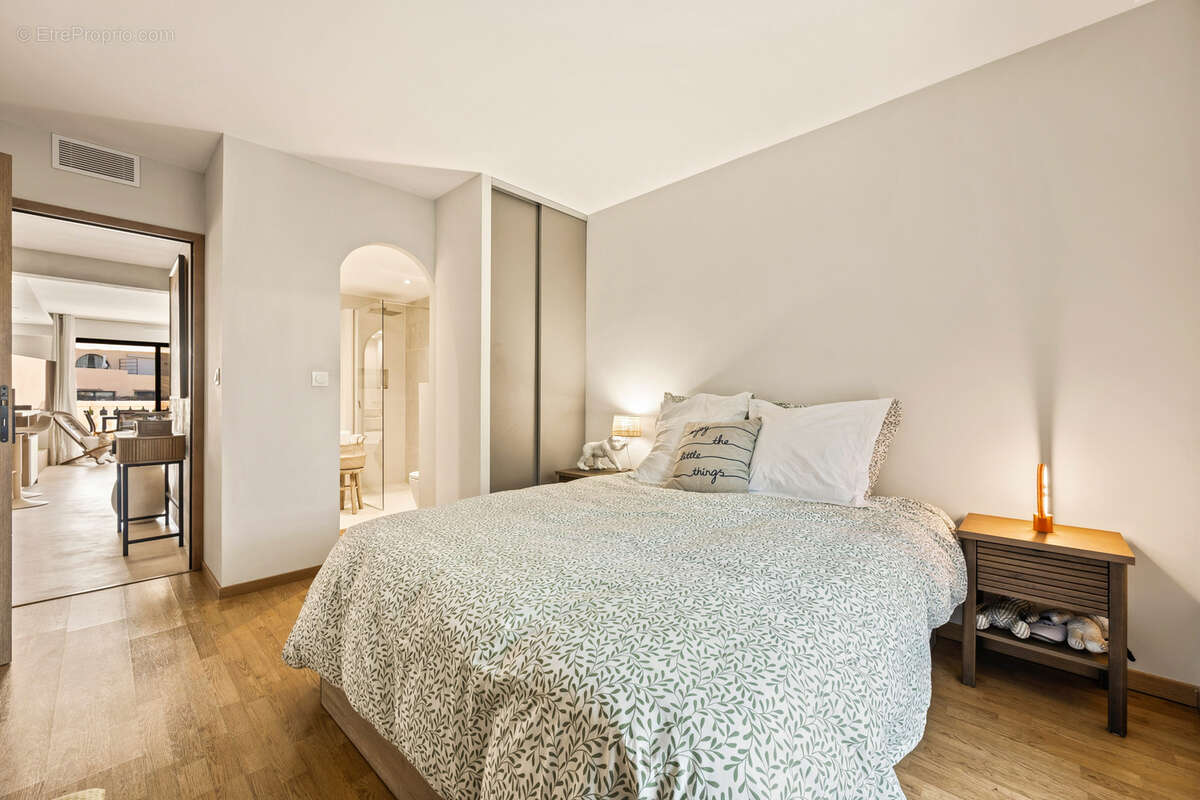 Appartement à LE CANNET