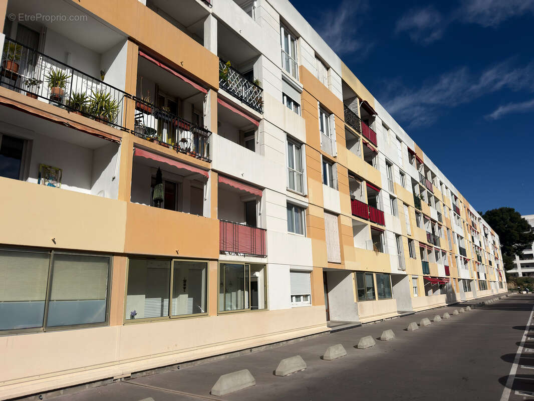Appartement à MARSEILLE-11E