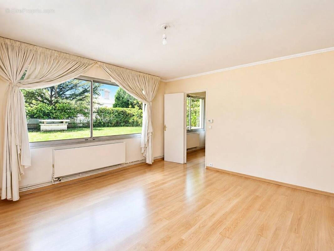 Appartement à CROISSY-SUR-SEINE