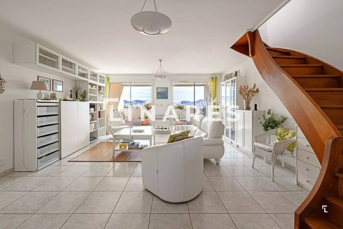 Appartement à MARSEILLE-8E