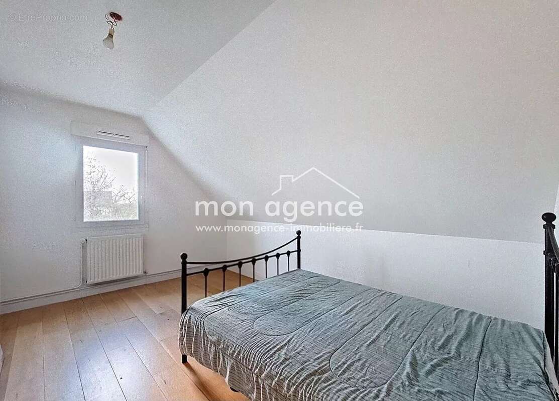 Maison à LA NEUVILLE-CHANT-D&#039;OISEL