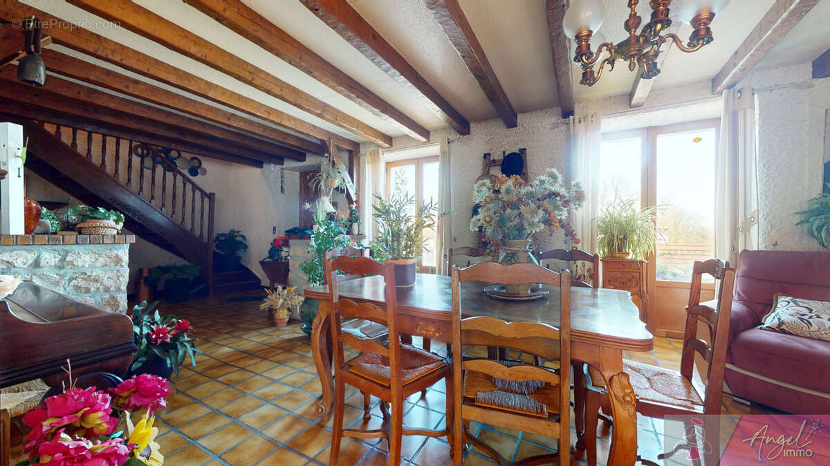 Maison à CHOISEY