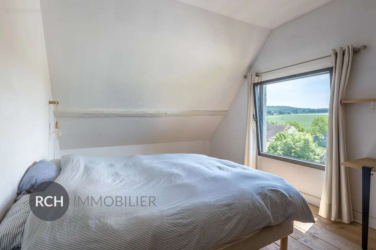 Exclusivité - Jouars-Pontchartrain - Charmante maison ancienne avec belle vue dégagée - photo 12
