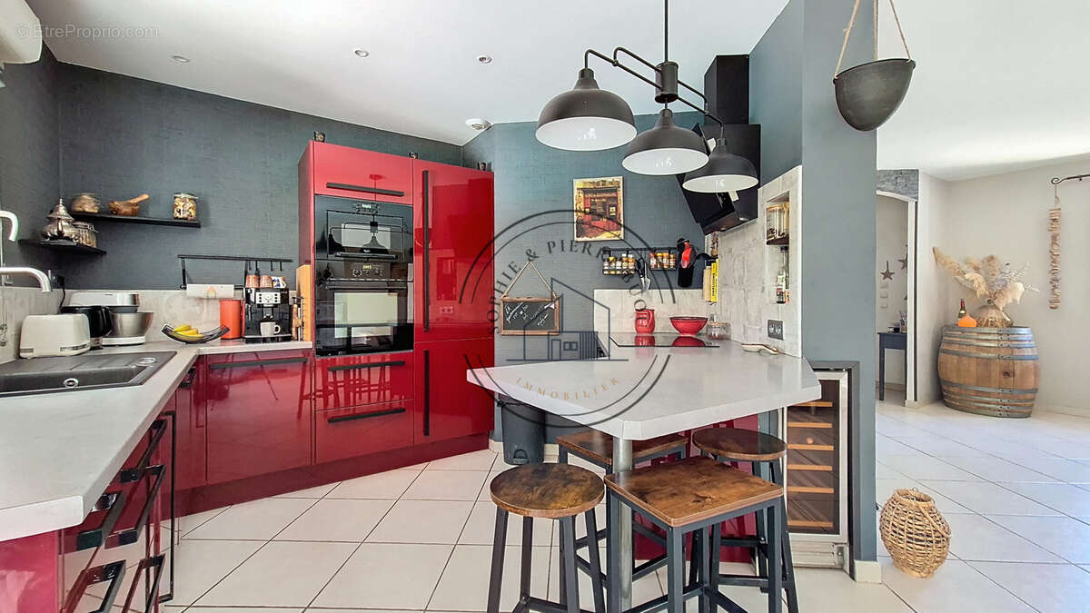 Maison à CHEVAL-BLANC