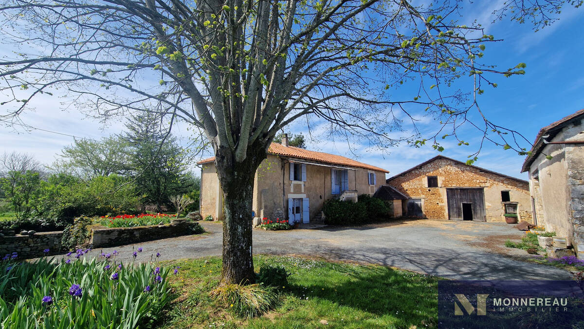 Maison à MAINZAC
