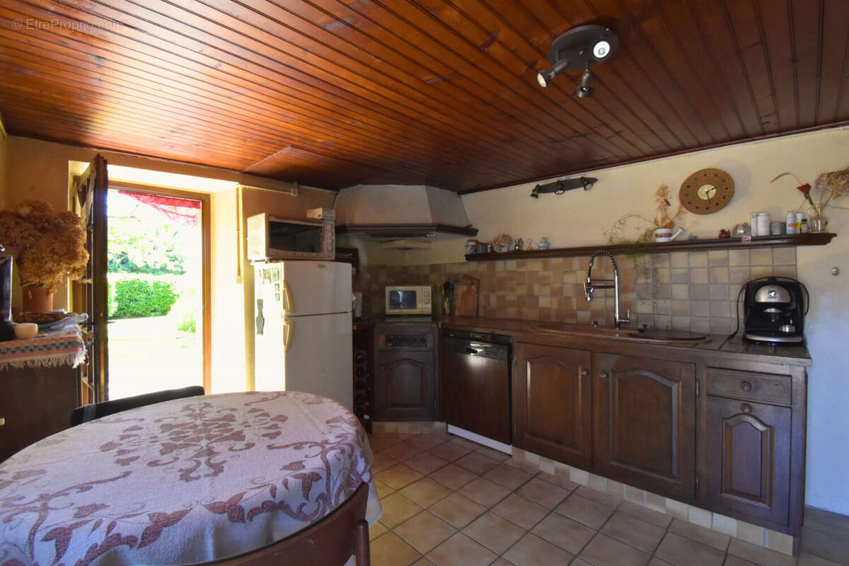 Maison 184 m² à Arthaz-Pont-Notre-Dame  - photo 7