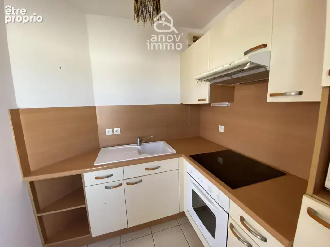 Appartement T3 avec terrasse, cave et parking proche plage e - photo 7